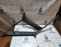 Накладка стойки для Volvo 440 1992-1994  запчасти бу