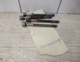 Болт для Opel Astra H / Family 2004 >  запчасти бу