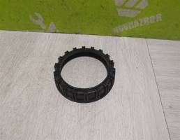 Гайка топливного насоса для Kia RIO 1 2000-2004  запчасти бу