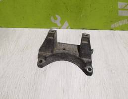 Кронштейн КПП для Mercedes Benz W211 E-Class 2002-2009  запчасти бу