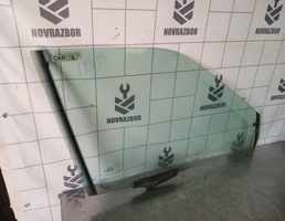 Стекло двери передней правой для Audi 80  90  B3  86-91  запчасти бу