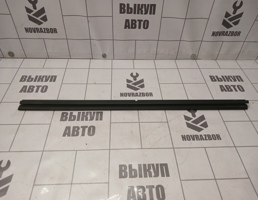 Уплотнитель стекла двери для Mitsubishi Lancer 10 CX  CY 07-17  запчасти бу