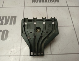 Кронштейн (сопут. товар) для Skoda Yeti 2009-2018  запчасти бу