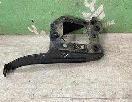 Кронштейн (сопут. товар) для Ford Focus 1 1998-2004  запчасти бу