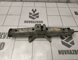 Домкрат для Renault Logan 2 14-18  запчасти бу