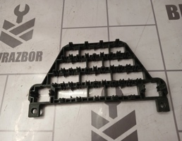 Кронштейн (сопут. товар) для Audi A6 (C4) 1994-1997  запчасти бу