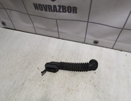 Уплотнитель для Suzuki SX4 2006-2013  запчасти бу