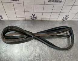 Уплотнитель двери для Audi A6 (C4) 1994-1997  запчасти бу