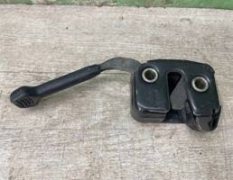 Замок спинки сиденья для Ford Escort /Orion 1995-1998  запчасти бу