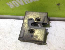 Замок двери задней левой для VW Passat  B3  1988-1993  запчасти бу