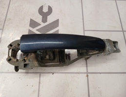 Ручка двери передней наружная левая для VW Passat B5 96-00  запчасти бу