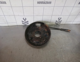 Щит опорный задний правый для Ford Focus 2 05-08  запчасти бу