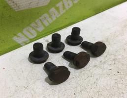 Болт коленвала для VW Polo 94-99  запчасти бу