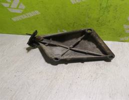 Кронштейн КПП левый для Renault Laguna 94-99  запчасти бу