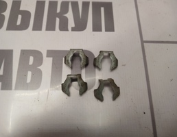 Крепеж для Renault Megane 3 09-16  запчасти бу