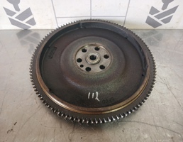 Маховик для Kia RIO 1 2000-2004  запчасти бу