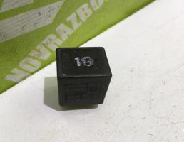 Реле для VW Golf 3 Vento 91-97  запчасти бу