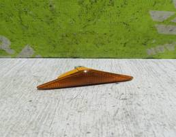 Повторитель на крыло желтый для Ford Focus 1 1998-2004  запчасти бу