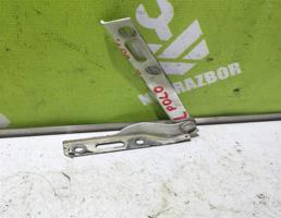 Петля капота левая для VW Polo 99-01  запчасти бу