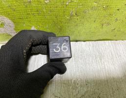 Реле для VW Golf 3 Vento 91-97  запчасти бу