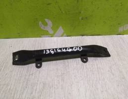 Кронштейн (сопут. товар) для Suzuki Baleno 98-07  запчасти бу