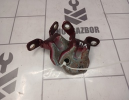 Петля двери передней для Kia Spectra 2001-2011  запчасти бу