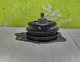 Опора двигателя правая для Seat Ibiza 4 2002-2008  запчасти бу