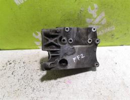 Кронштейн кондиционера для Ford Focus 2 05-08  запчасти бу