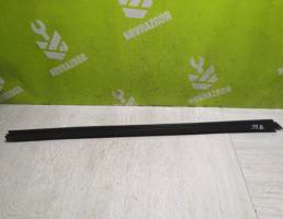 Уплотнитель стекла двери для Renault Clio 2 Symbol 1998-2008  запчасти бу