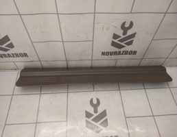 Накладка на порог для Mazda 626 (GE) 1992-1997  запчасти бу