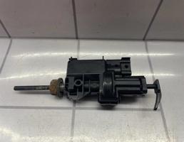 Активатор замка крышки бензобака для Renault Megane 3 09-16  запчасти бу