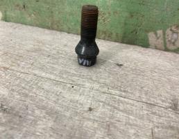 Болт колесный для BMW X3 F25 2010-2017  запчасти бу