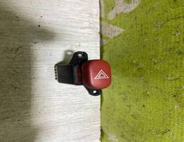 Кнопка аварийной сигнализации для Renault Laguna 94-99  запчасти бу