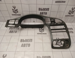 Накладка торпедо для Hyundai Elantra 3  00-05  запчасти бу