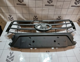 Решетка радиатора для LADA VESTA 15-19  запчасти бу