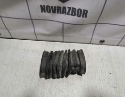 Пыльник (кузов наружные) для VW Golf 4 Bora 97-05  запчасти бу