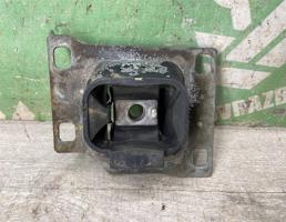 Опора КПП левая для Ford Focus 1 1998-2004  запчасти бу