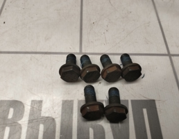 Болт маховика для Skoda Yeti 2009-2018  запчасти бу