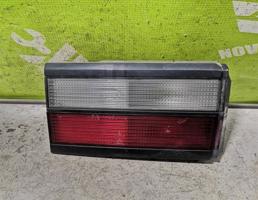 Фонарь задний внутренний левый для VW Passat  B3  1988-1993  запчасти бу