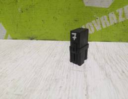 Реле для Suzuki Baleno 98-07  запчасти бу