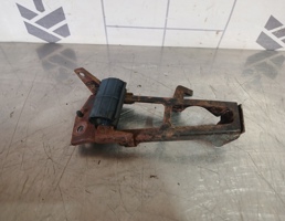 Кронштейн для VW Golf 4 Bora 97-05  запчасти бу