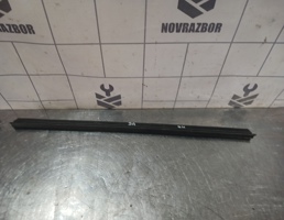 Молдинг стекла для Fiat Punto 2 (188) 99-10  запчасти бу