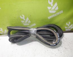 Уплотнитель двери для VW Passat B5 96-00  запчасти бу