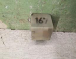 Реле для VW Polo Classic 95-02  запчасти бу