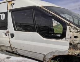 Дверь передняя правая для Ford Transit FA 2000-2006  запчасти бу