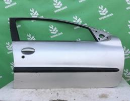 Дверь передняя правая для Peugeot 206 98-12  запчасти бу