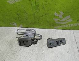 Петля двери задней правой нижняя для Seat Ibiza 4 2002-2008  запчасти бу