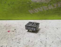 Реле для Audi 80  90  B3  86-91  запчасти бу