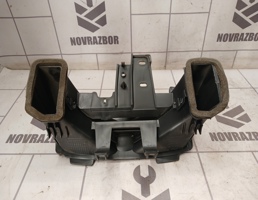 Воздухозаборник (внутри) для Renault Clio 3  2005-2012  запчасти бу