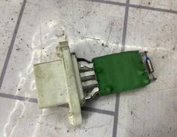 Резистор отопителя для Ford Focus 2 05-08  запчасти бу